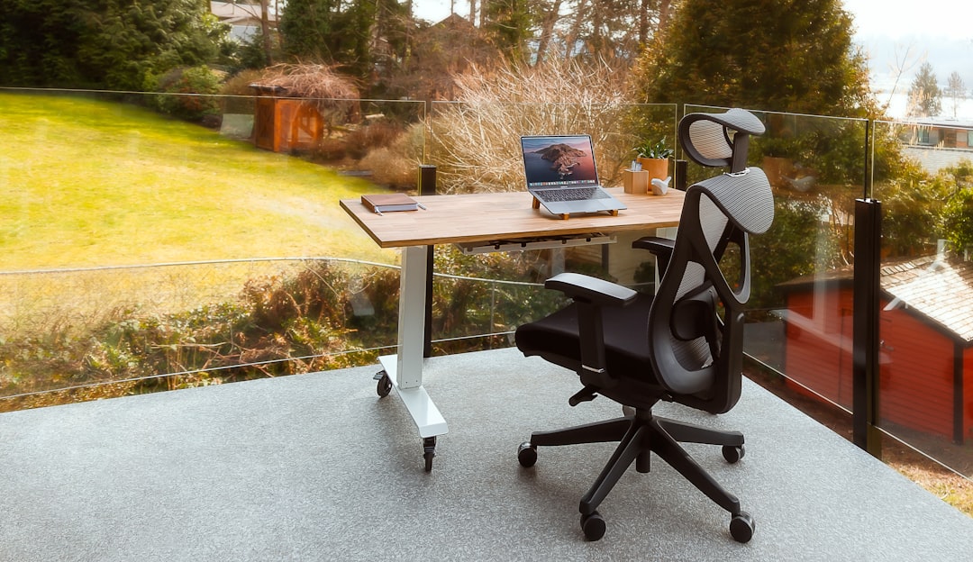 Creating a Comfortable Home Office: Ergonomics 101